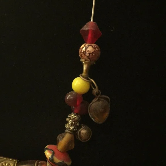 Red, yellow, and brown beaded necklace - Picture 2 of 4